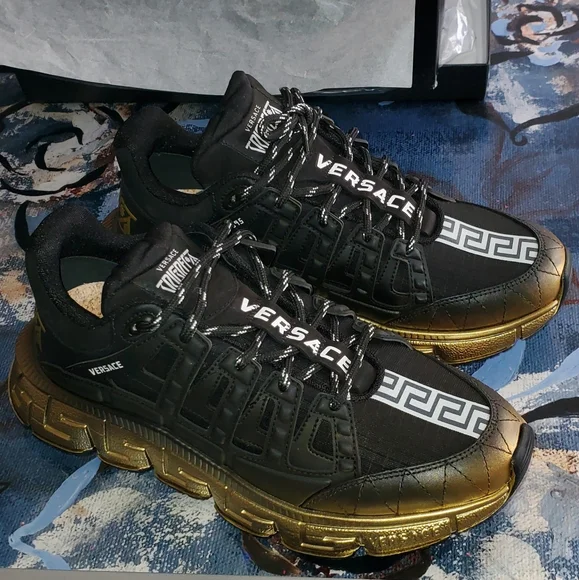 2024 BRAND NEW VERSACE Trigreca Tessuti Black and Gold Sneakers SZ 42 Trigreca Black Gold Sneakers - Versace - Men | WE IN STYLE main image 4
